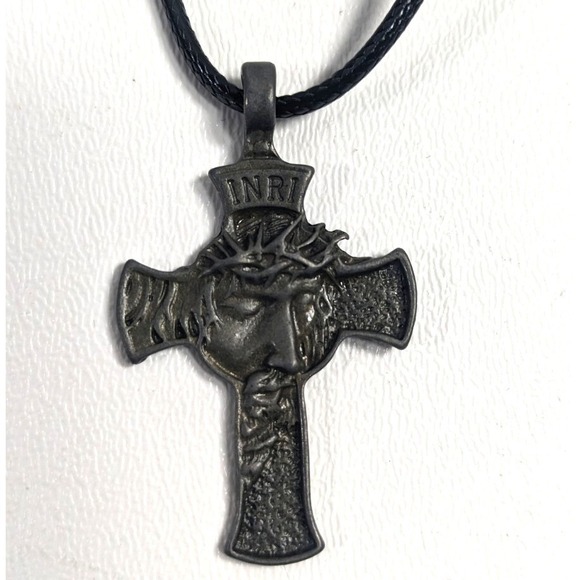 shiroline Jewelry - Jesus Christ Face Crucifix Cross Pendant Necklace INRI Gunmetal Black Cord